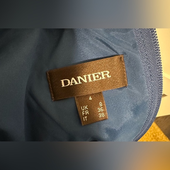 BLUE DANIER DRESS. SIZE 4 - Picture 2 of 4